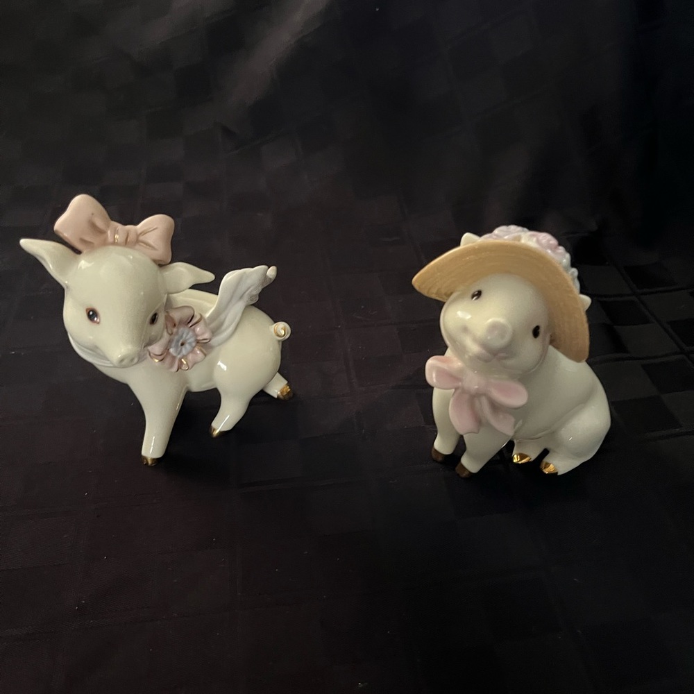 Lenox piggies